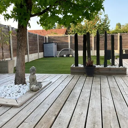La Maison Des Jours Heureux Сasa de vacaciones